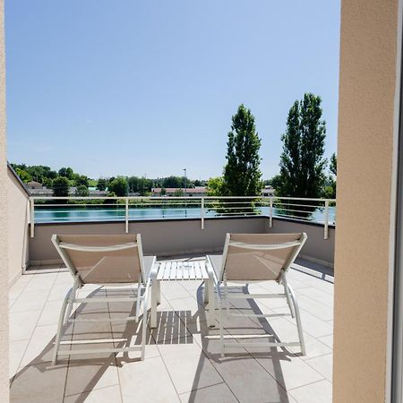Aurora Aparthotel Пескьера-дель-Гарда Экстерьер фото